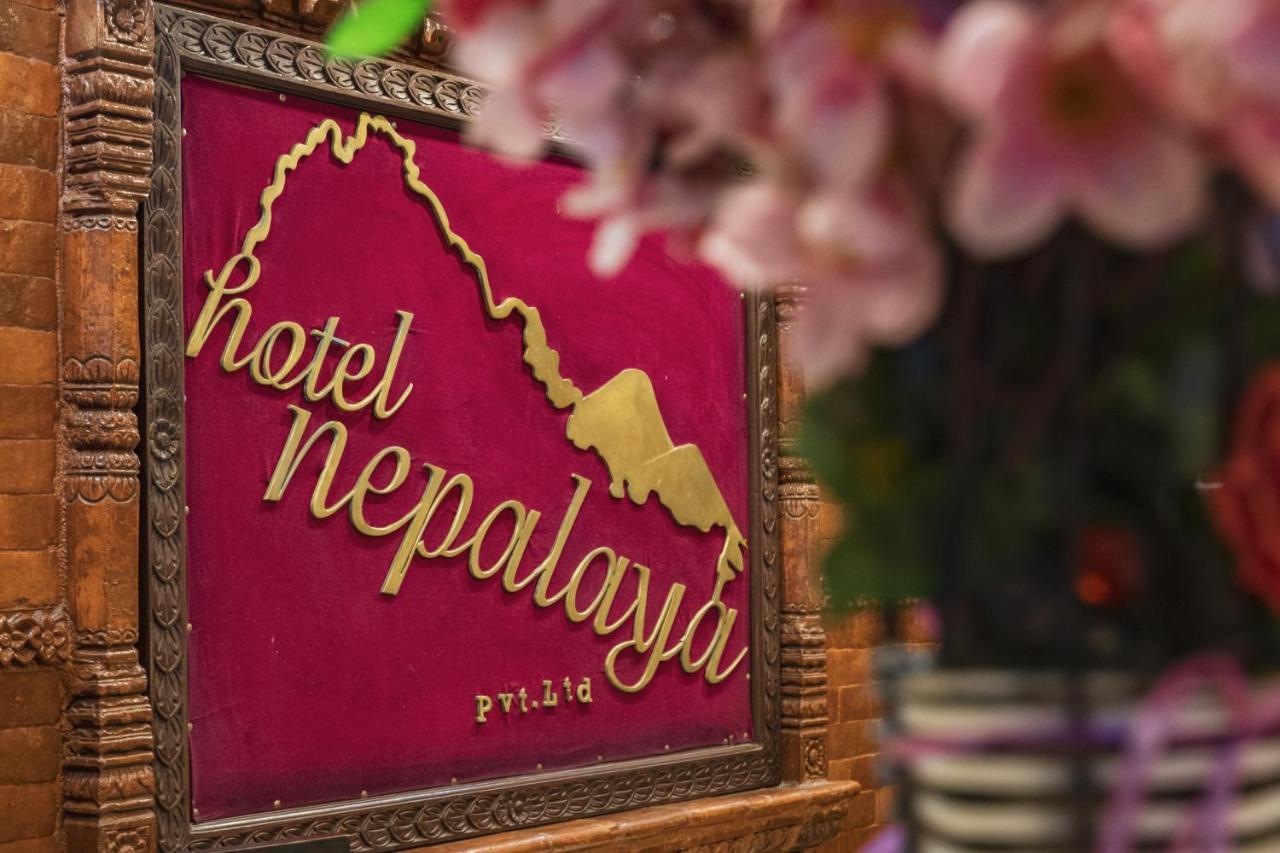 Hotel Nepalaya Катманду Экстерьер фото