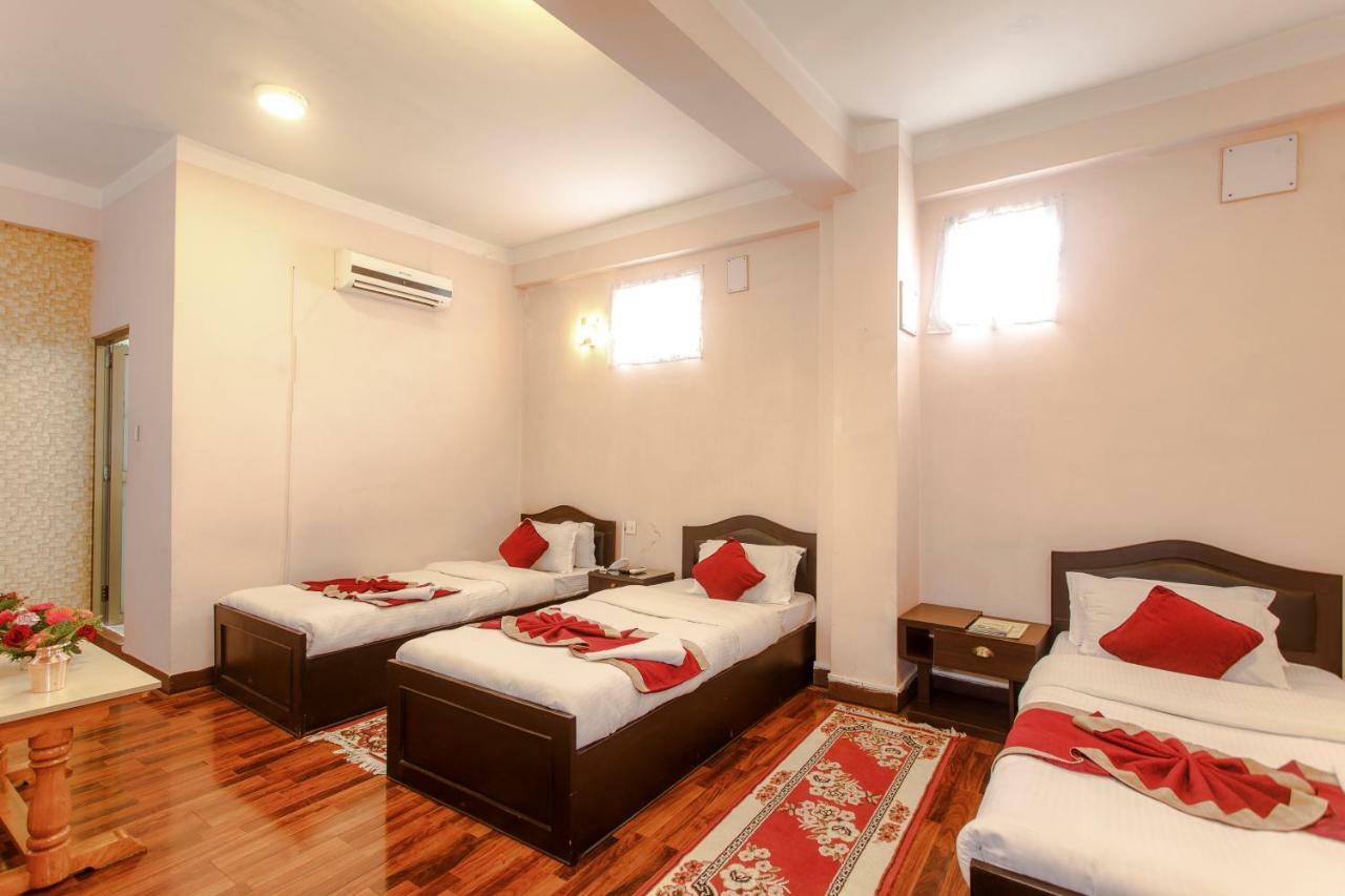 Hotel Nepalaya Катманду Экстерьер фото
